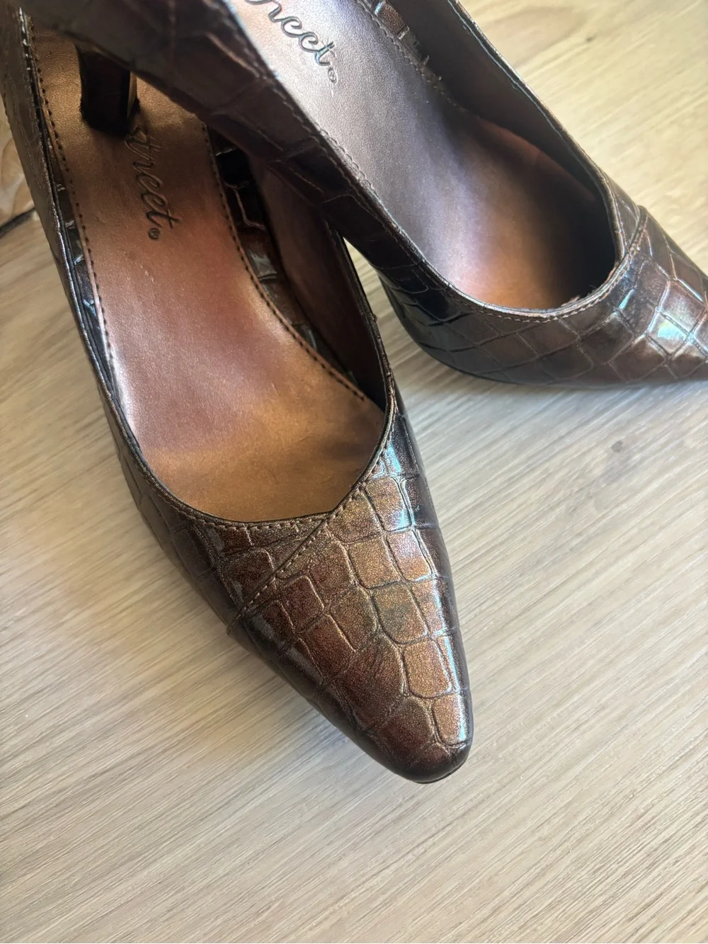 easy street Brown Croc-Embossed Pointed Toe Flats